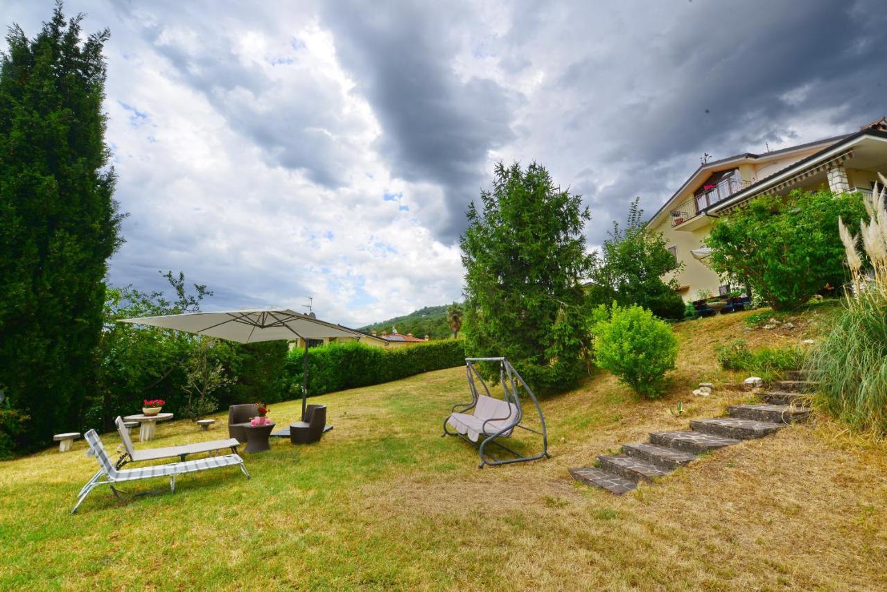 Bed And Breakfast Due Leoni Torri Del Benaco Buitenkant foto