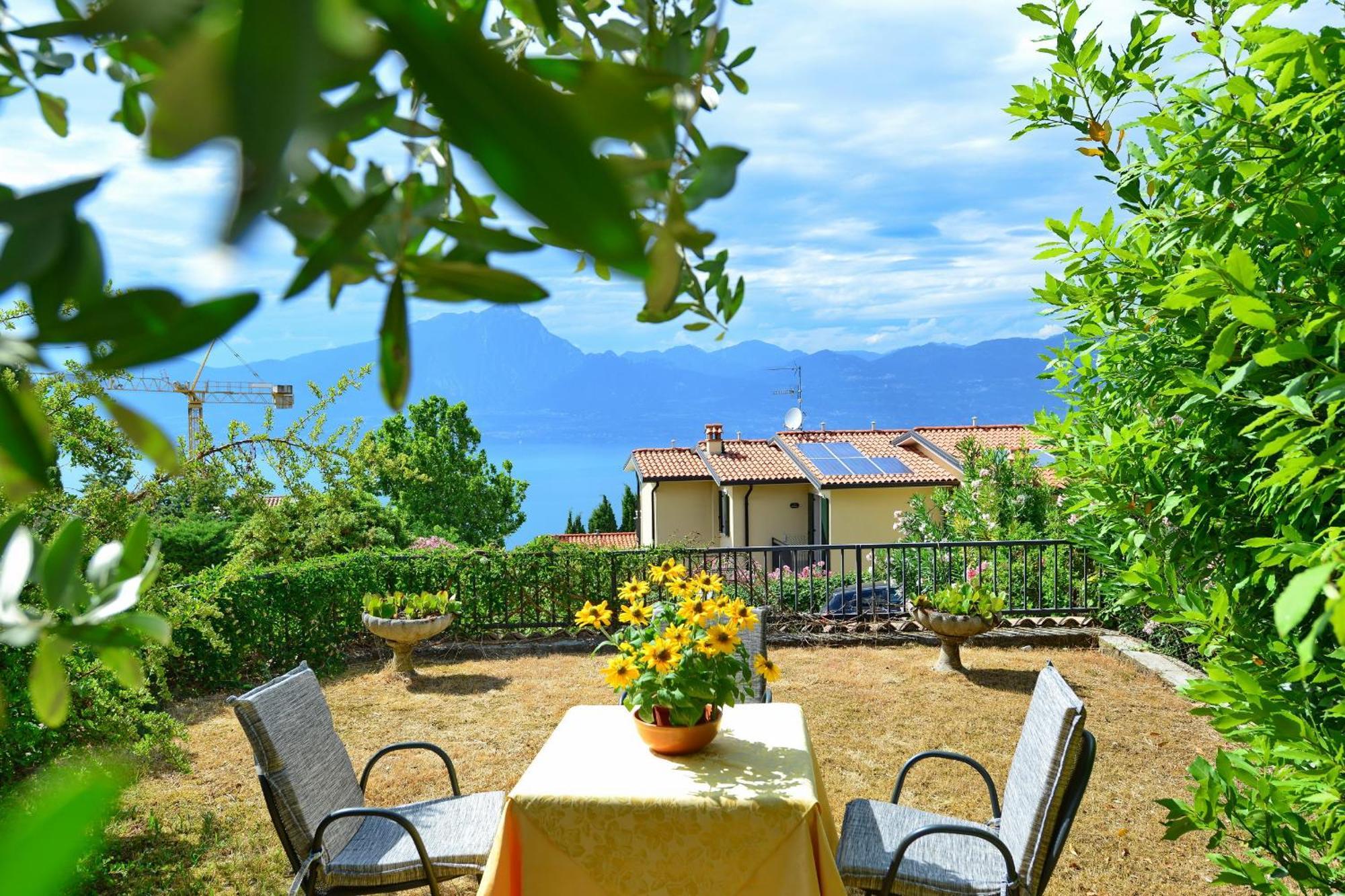Bed And Breakfast Due Leoni Torri Del Benaco Buitenkant foto